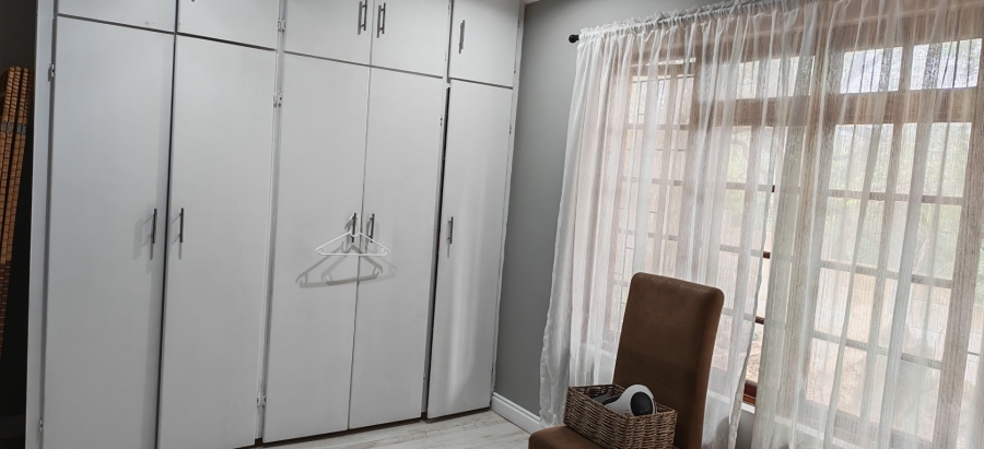 7 Bedroom Property for Sale in Dana Bay Western Cape